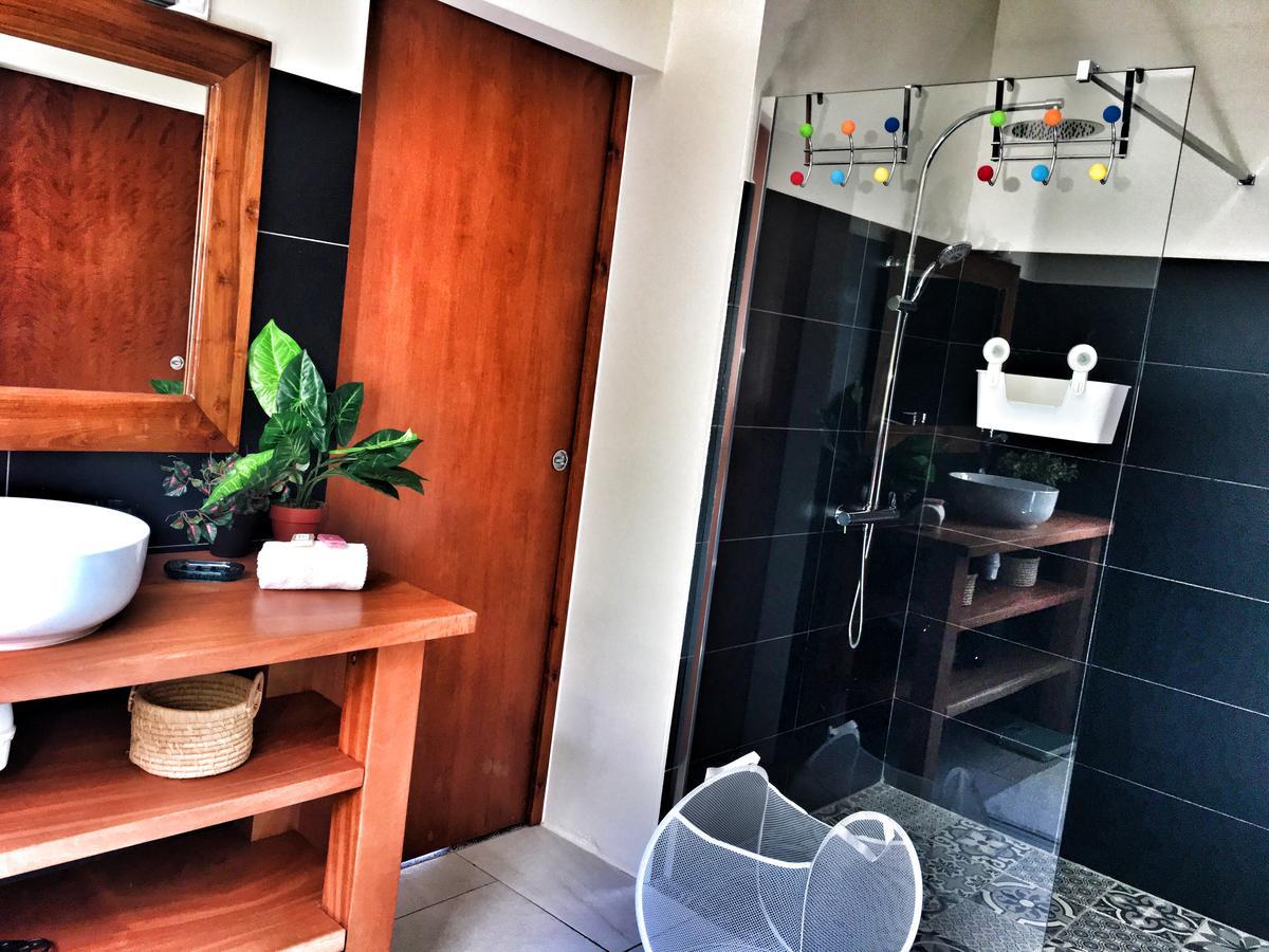 Du Cote De Chez Swann Villa Десе Екстериор снимка